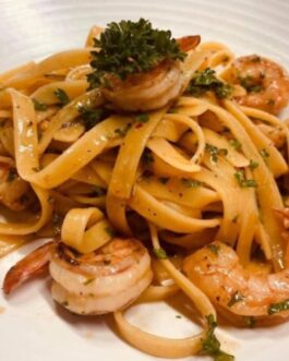 Pasta al Olio con Camarones